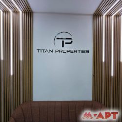 titan_bukvi